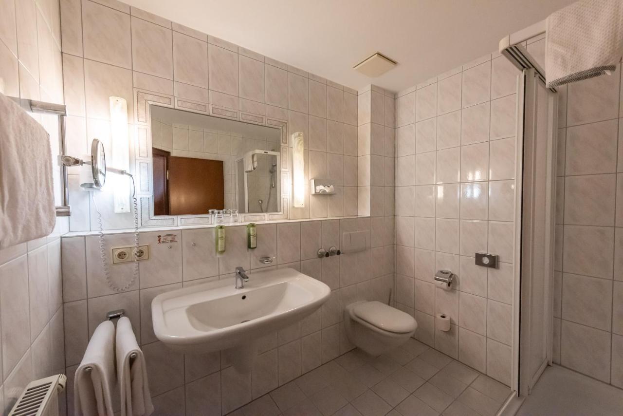 Struck Landhotel & Spa Аттендорн Экстерьер фото